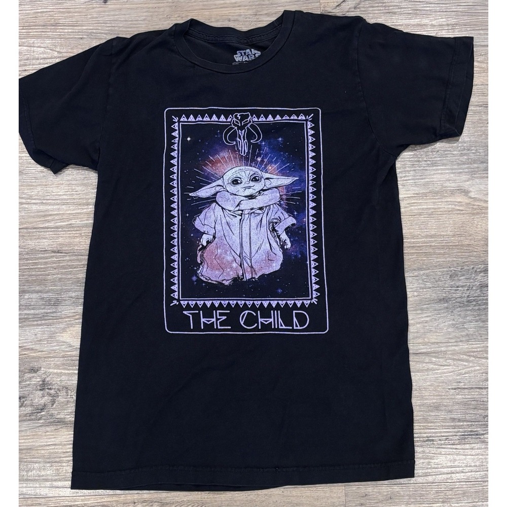 Star Wars "The Child" Grogu Graphic T-Shirt Black Women Small Mandalorian Disney